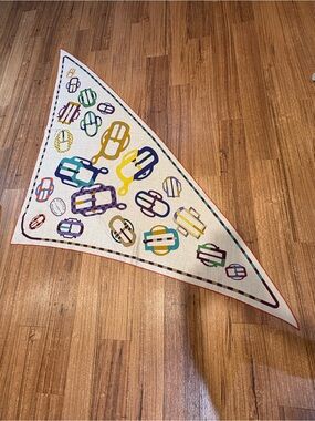 HERMES SCARF - Pointe Triangle Coach/Bouclerie Modern Natural